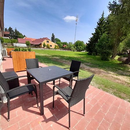 Residence Tvrz Skočice Skocice Exterior foto