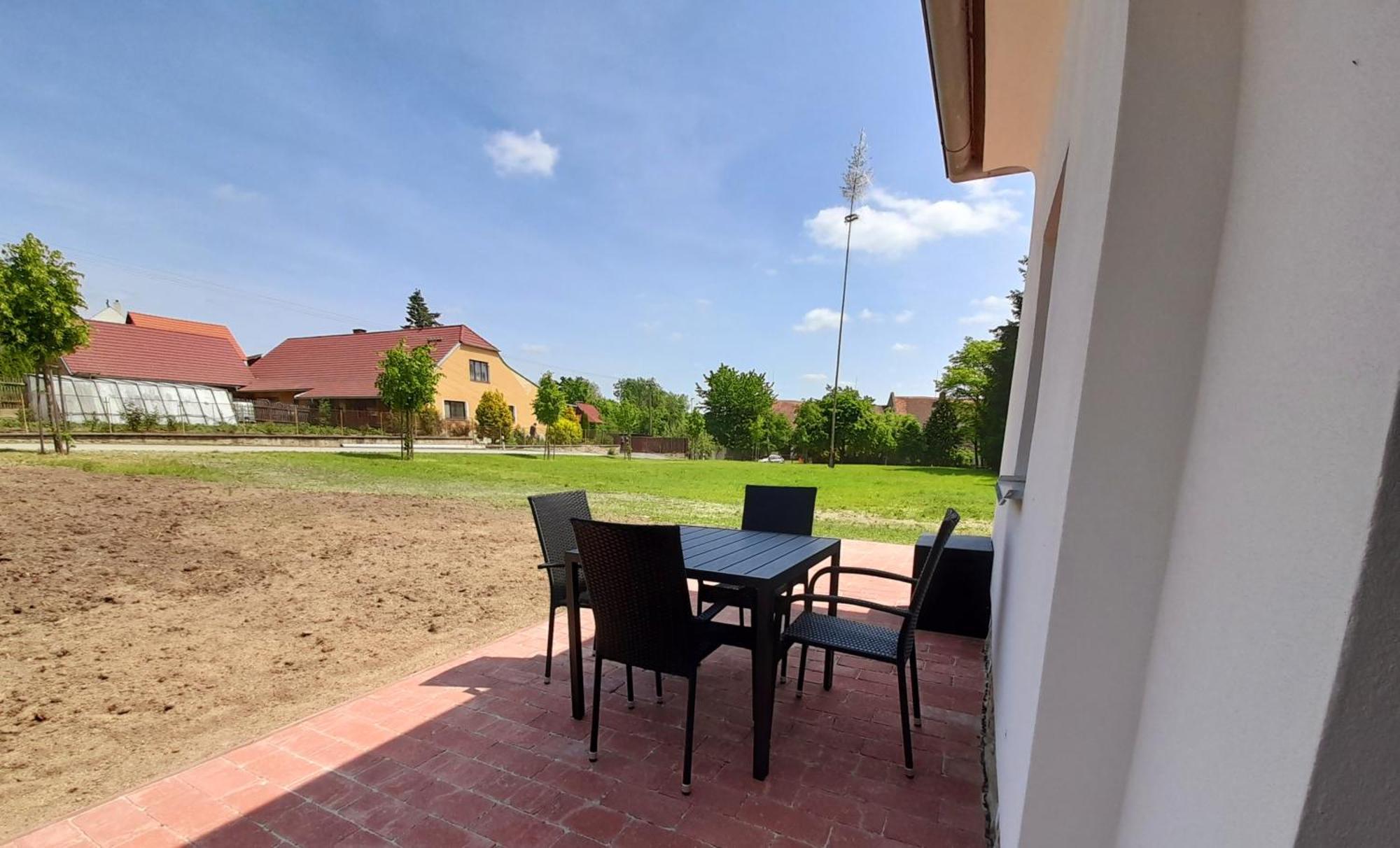 Residence Tvrz Skočice Skocice Exterior foto